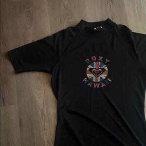 Roxy Black Graphic Tee with Hawaii Design